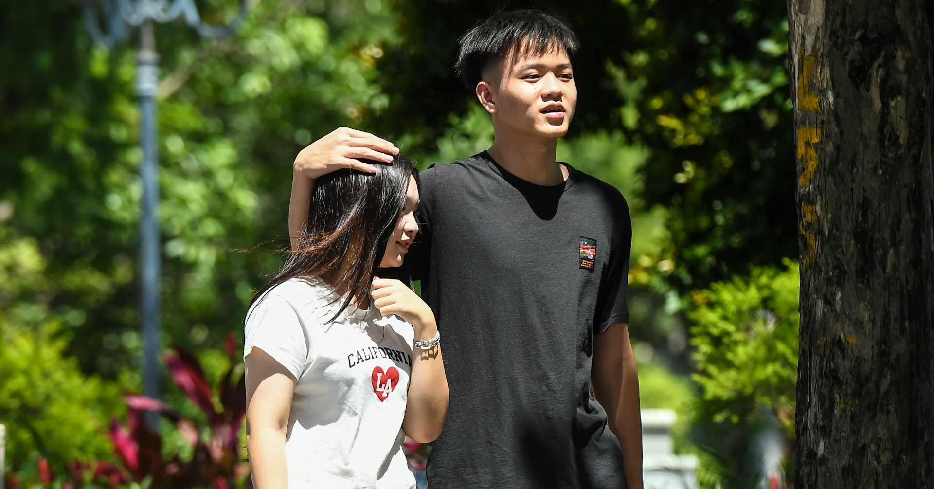 Dự báo thời tiết 1/6/2026: Hà Nội nắng nóng trên 36 độ, TPHCM mưa to cục bộ