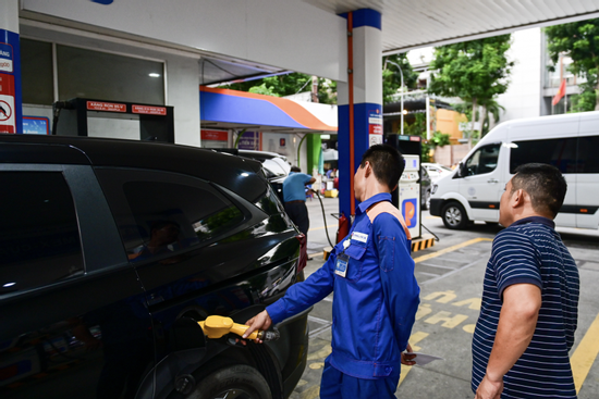 Bản tin trưa 31/5: Bộ Công Thương cảnh báo nhóm xe cần lưu ý khi dùng xăng E10