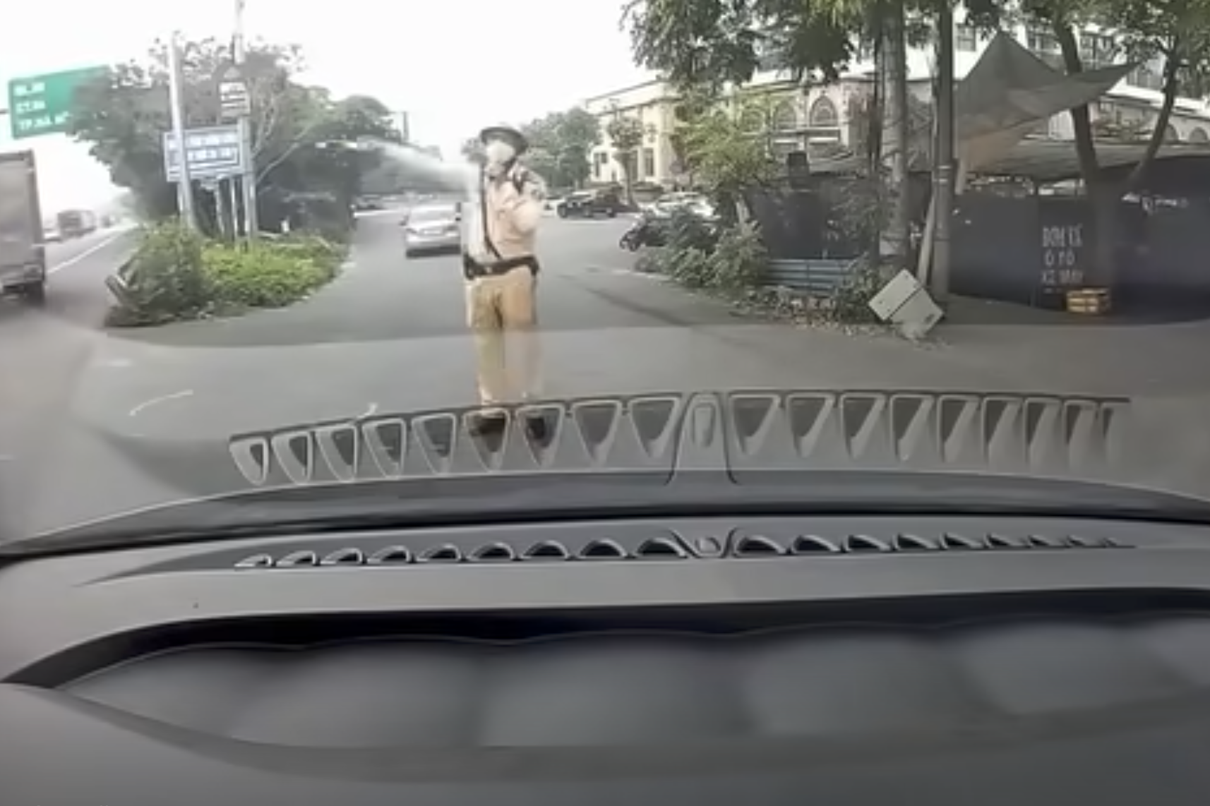 Vụ thầy dạy lái ô tô 'cãi' CSGT: Xác minh việc tuyển sinh, đào tạo lái xe