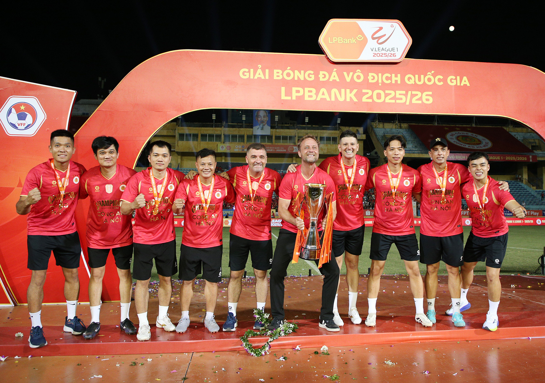 cahn vo dich 4.JPG