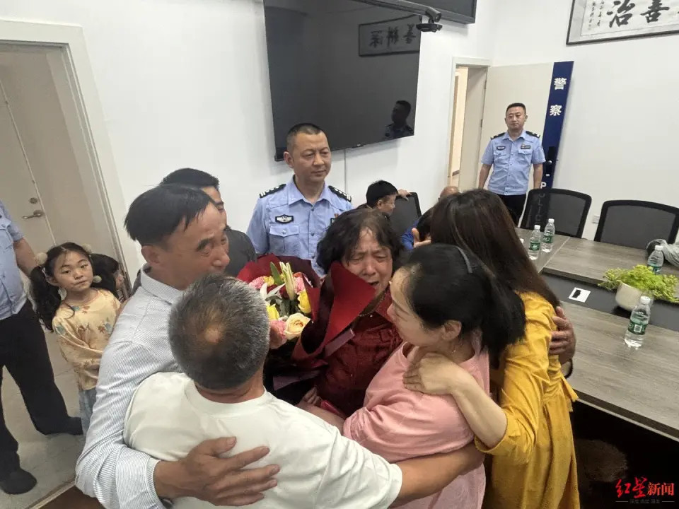 cuoc doan tu anh.jpg