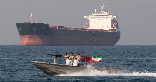 Iran nói ông Trump &amp;apos;không muốn đàm phán&amp;apos;, khẳng định quyền kiểm soát ở Hormuz