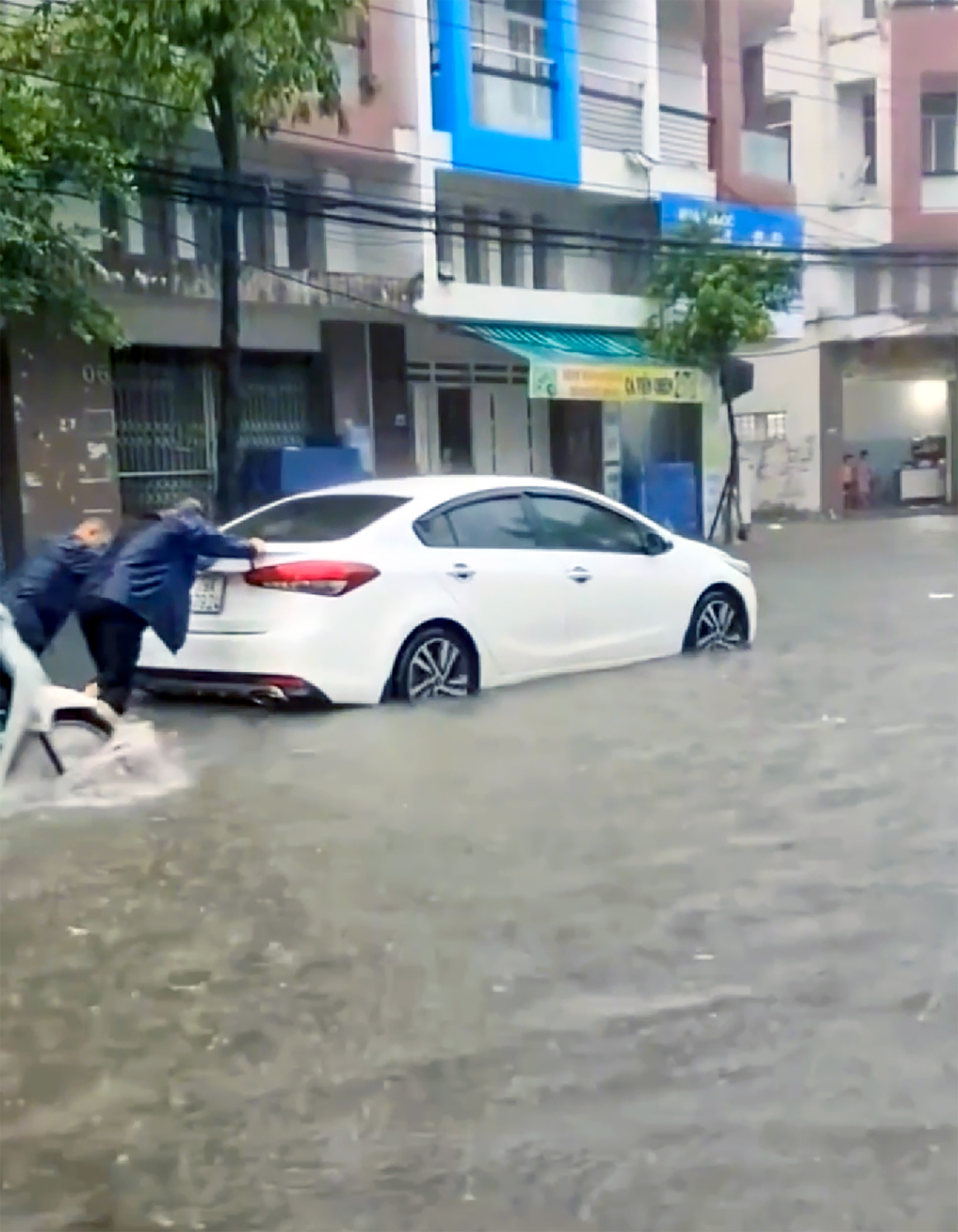 Mua lu Nha Trang.jpg