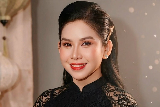 Nghệ sĩ Bình Tinh từ run đến vỡ òa khi nhận tin vui bất ngờ