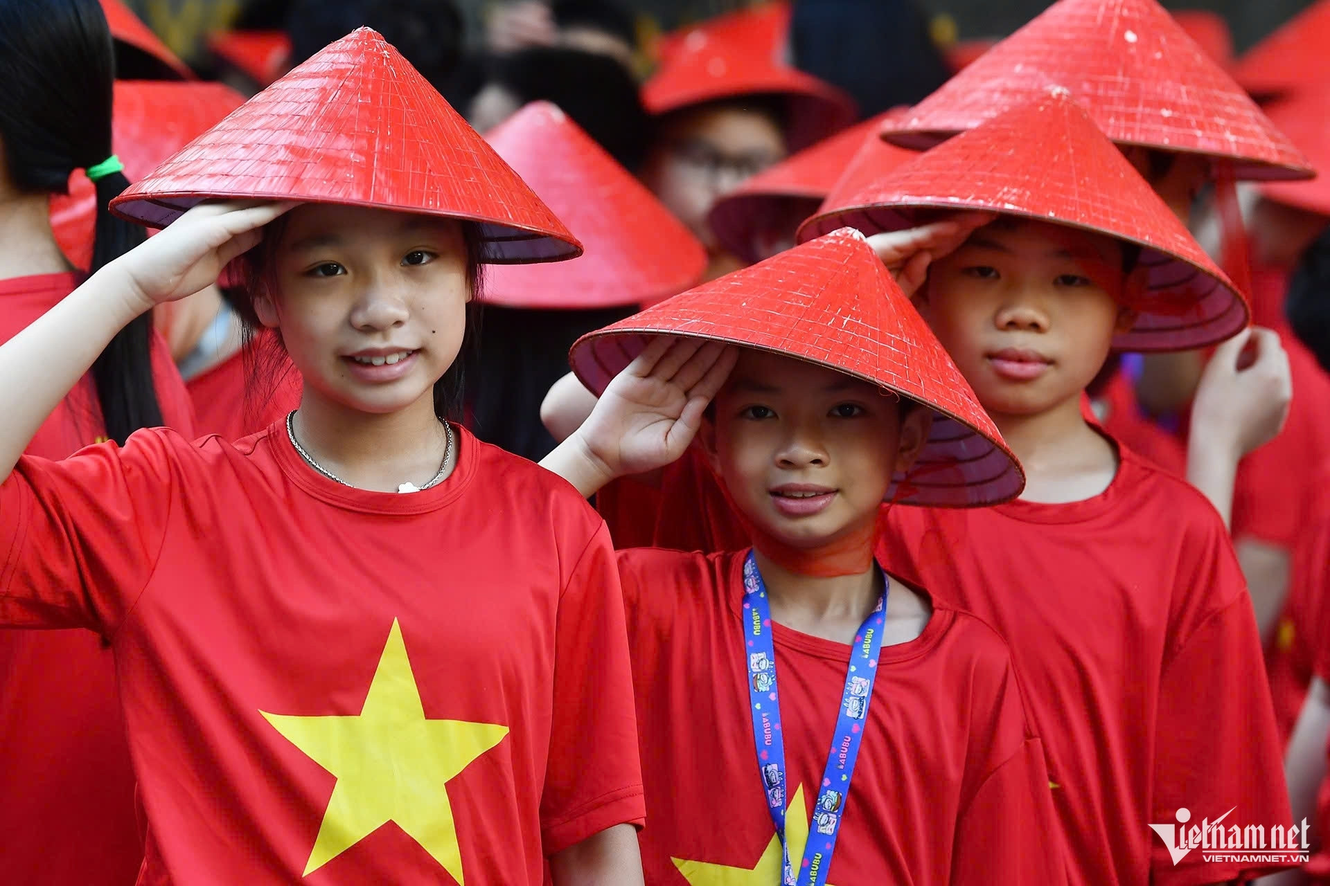 Trẻ em hôm nay, thế giới ngày mai...