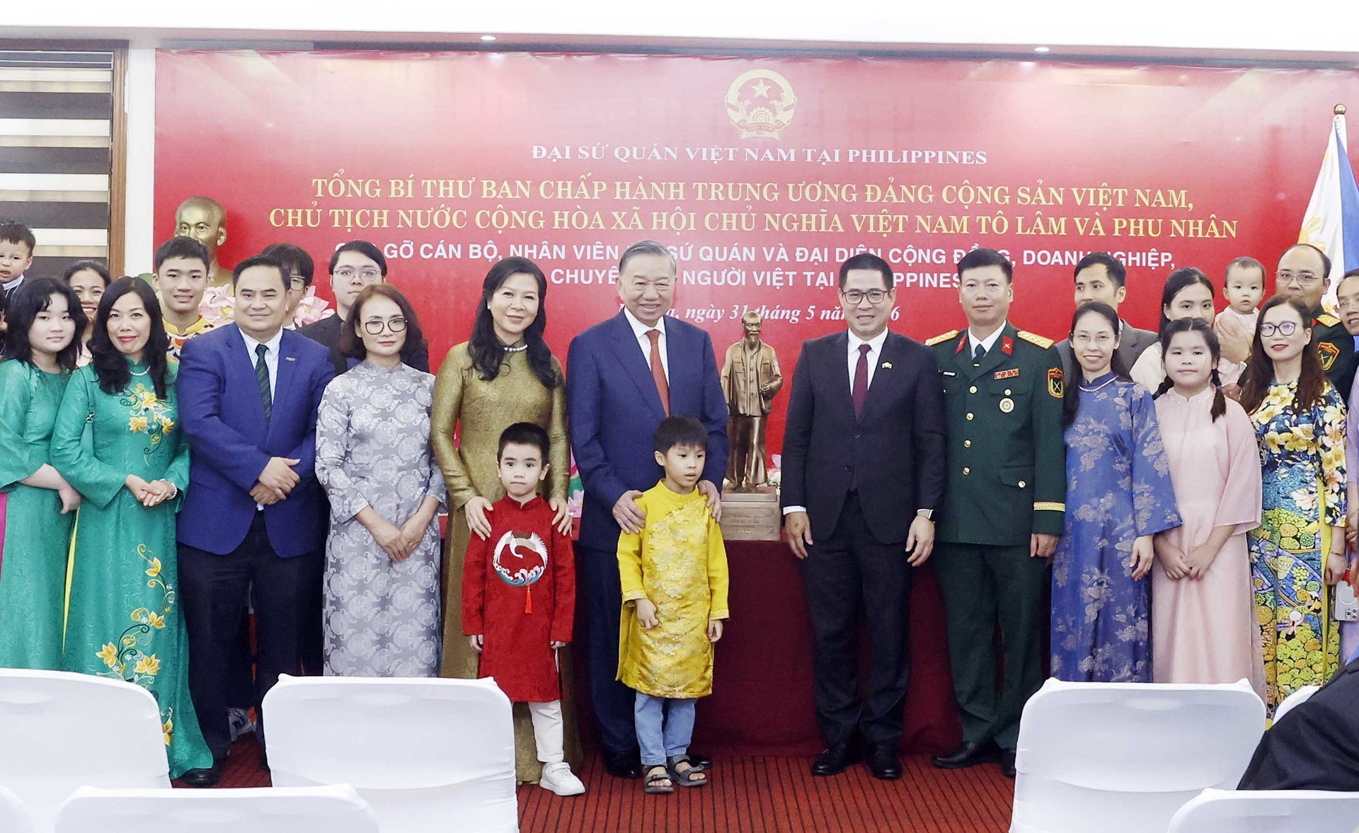vnapotaltongbithuchutichnuocvaphunhangapcongdongnguoivietnamtaiphilippines8796606 17802221187091569843347.jpg
