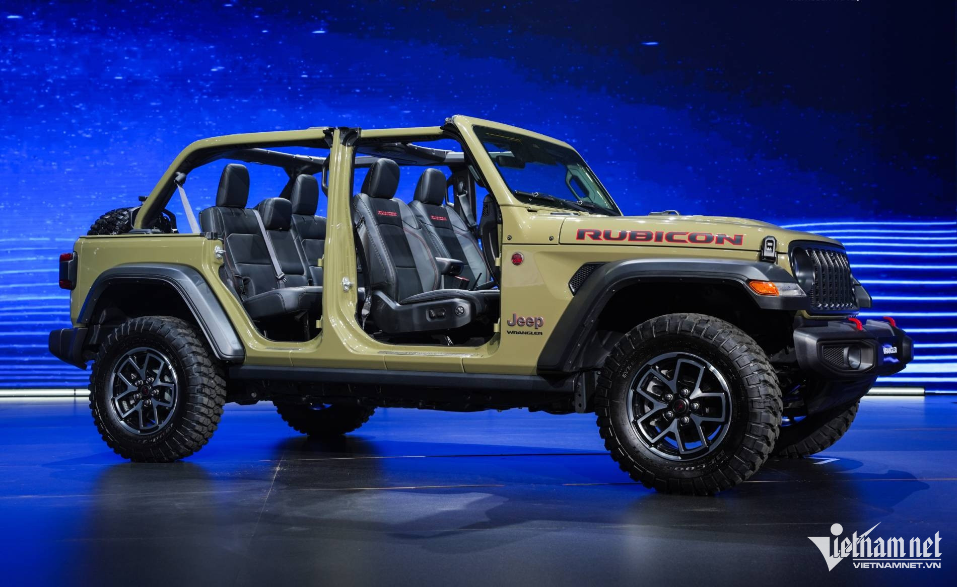 W-Jeep 2.jpg