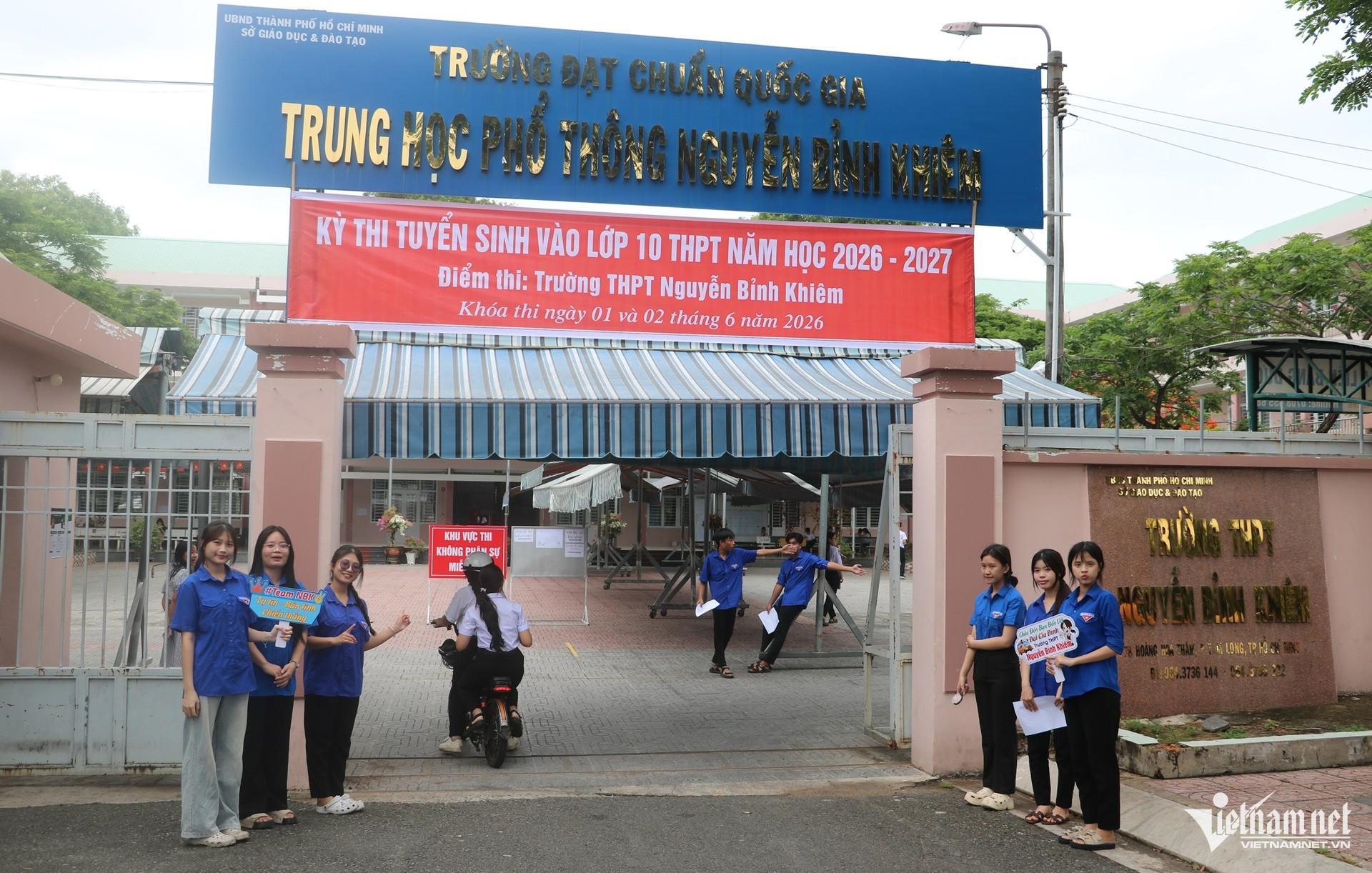 https://static-images.vnncdn.net/vps_images_publish/000001/000003/2026/5/31/w-lam-thu-tuc-thi-lop-10-o-tphcm-vung-tau-cu2jpg-1387.jpg