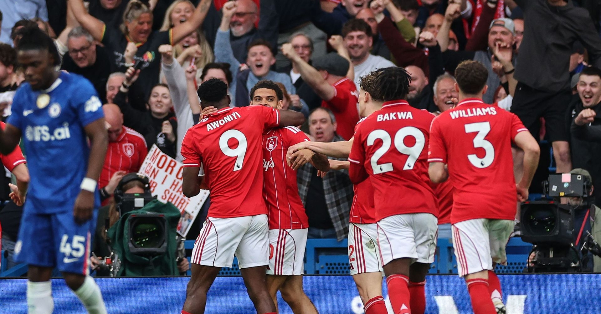 Kết quả bóng đá hôm nay 5/5: Man City &amp;apos;báo tin vui&amp;apos; cho Arsenal