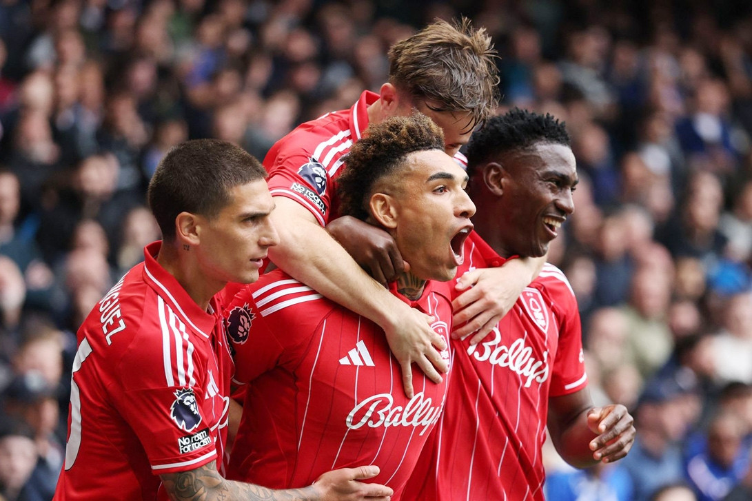 Chelsea thua bạc nhược Nottingham Forest