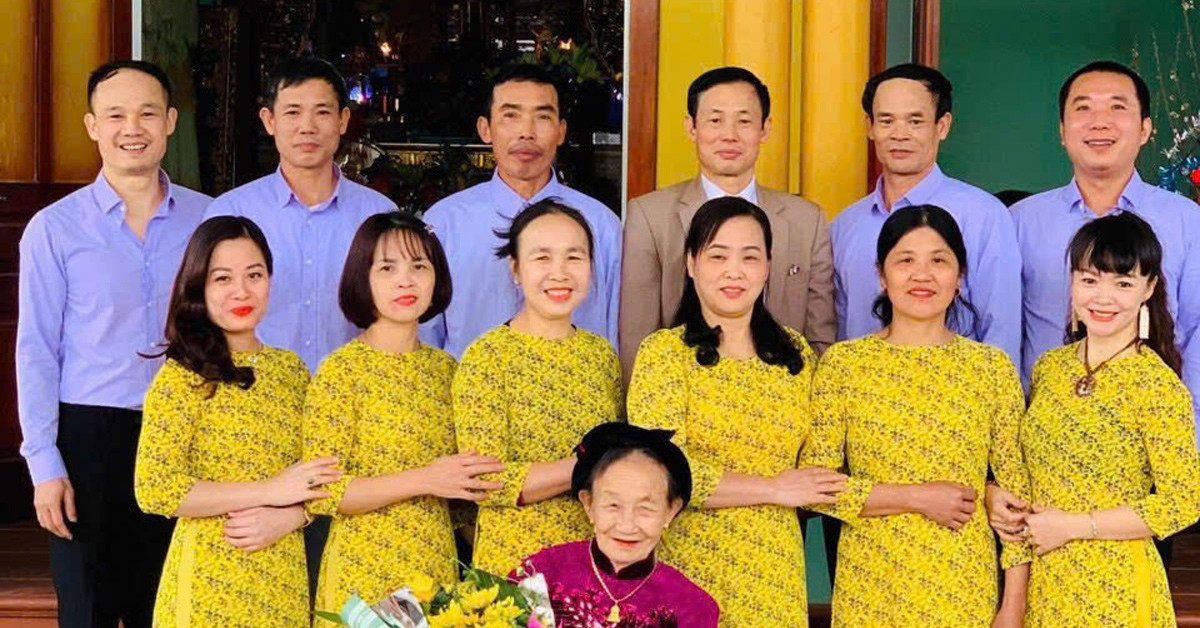 Cụ bà U90 ở Ninh Bình sống kỷ luật khiến nhiều người nể, 40 năm uống 1 loại nước
