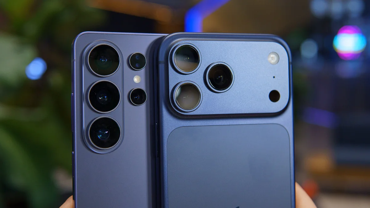Galaxy   iPhone.png