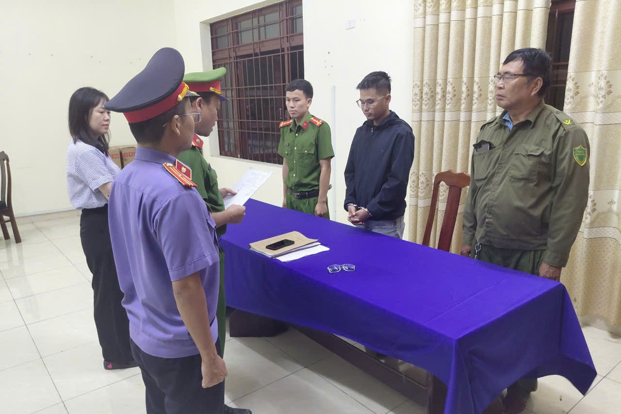 Khởi tố, bắt tạm giam tài xế vụ cháy ô tô ở cây xăng khiến 2 thiếu niên tử vong