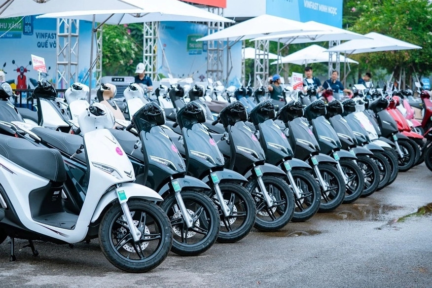 Lượng xe máy mới xuất xưởng giảm nhẹ nhưng vẫn ở mức cao trong tháng 4