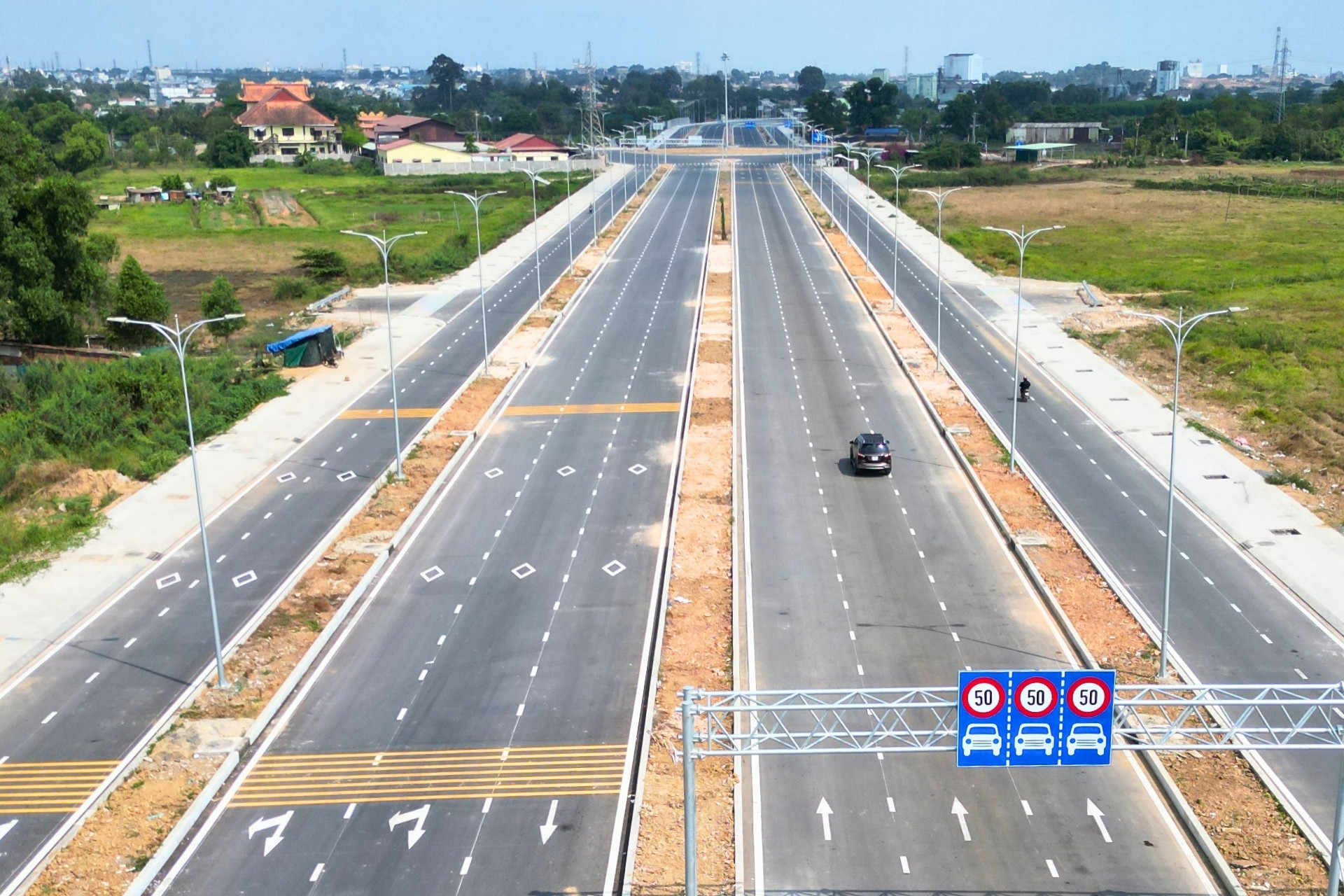 Ngắm trọn tuyến đường 10 làn xe xuyên cù lao Phố với kinh phí 1.500 tỷ đồng