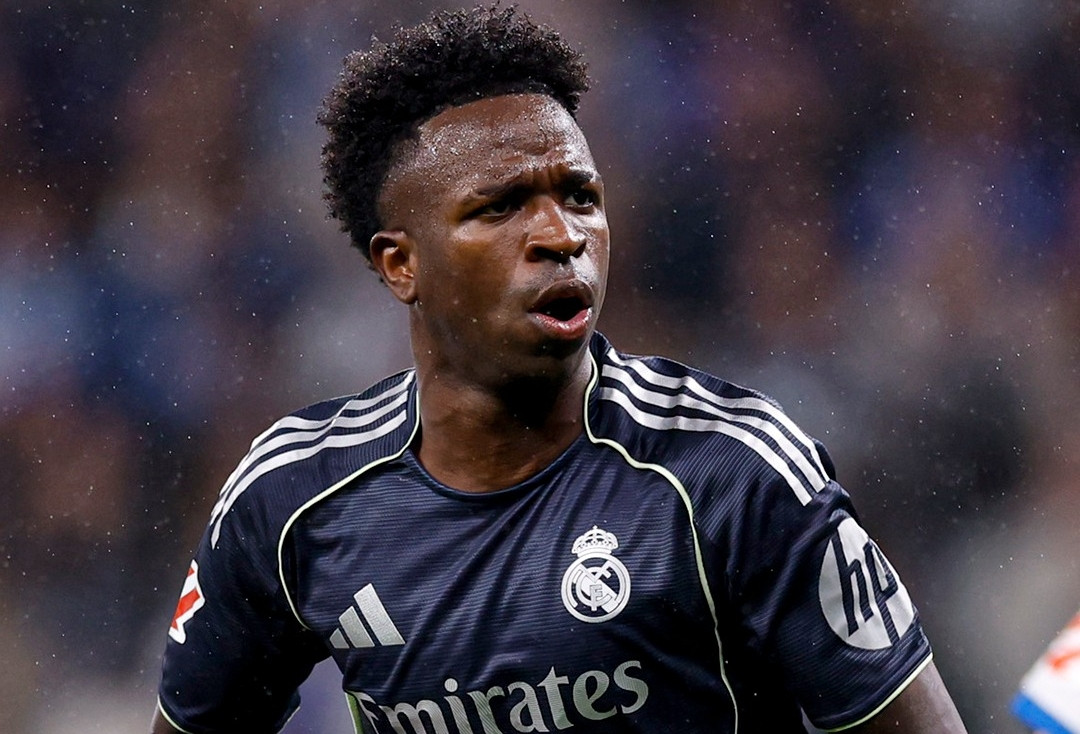 Vinicius 'nhảy samba', Real Madrid khiến Barca chưa thể vô địch