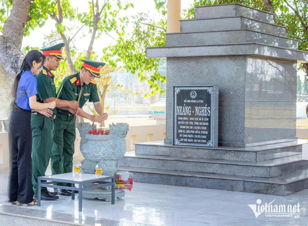 W-Nữ Anh hùng dân tộc Khmer Neáng Nghés.jpg