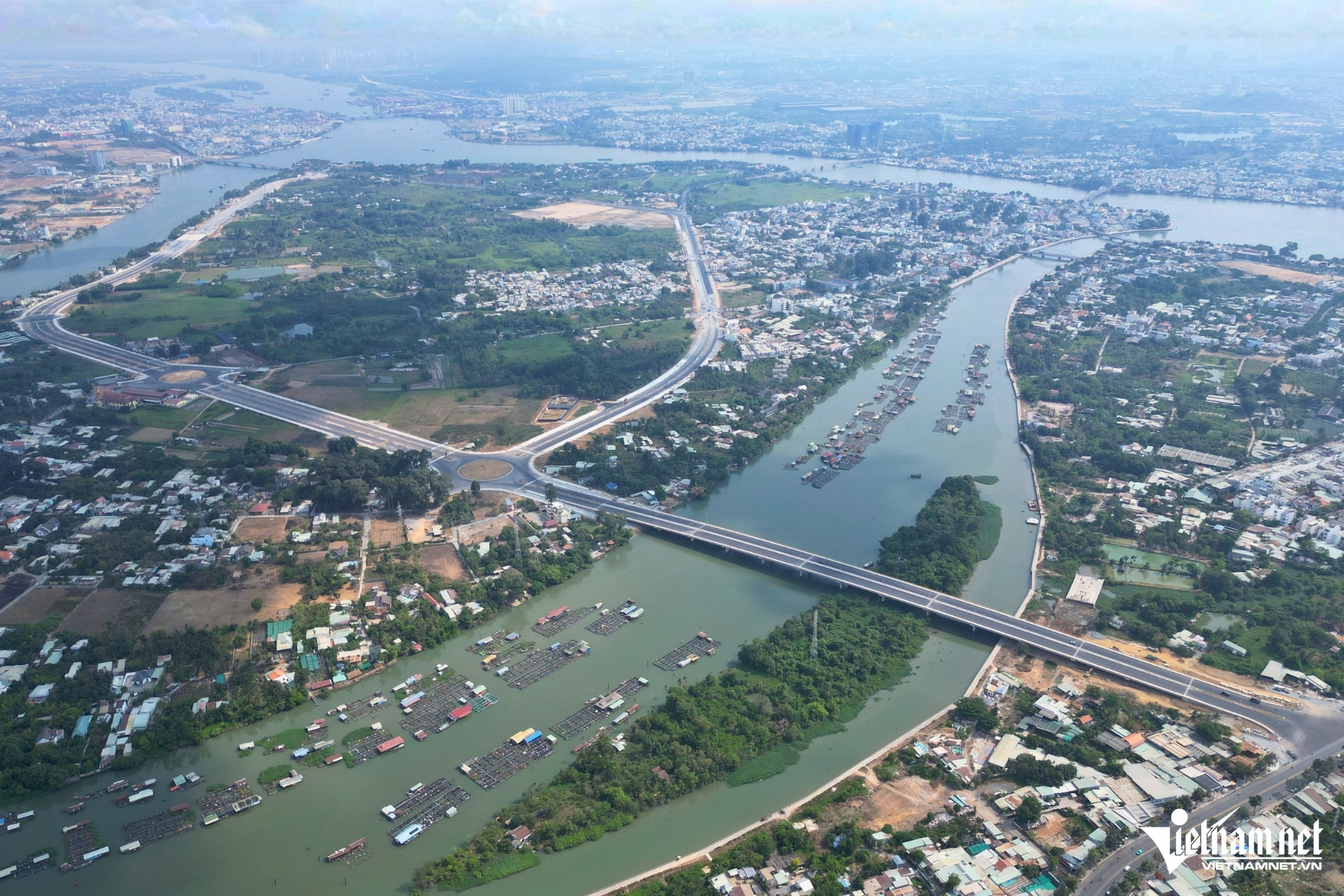 W-truc trung tam 2.jpg