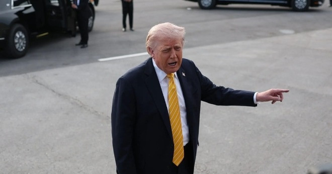 Ông Trump bình luận về lệnh ngừng bắn với Iran khi giao tranh nổ ra ở Hormuz