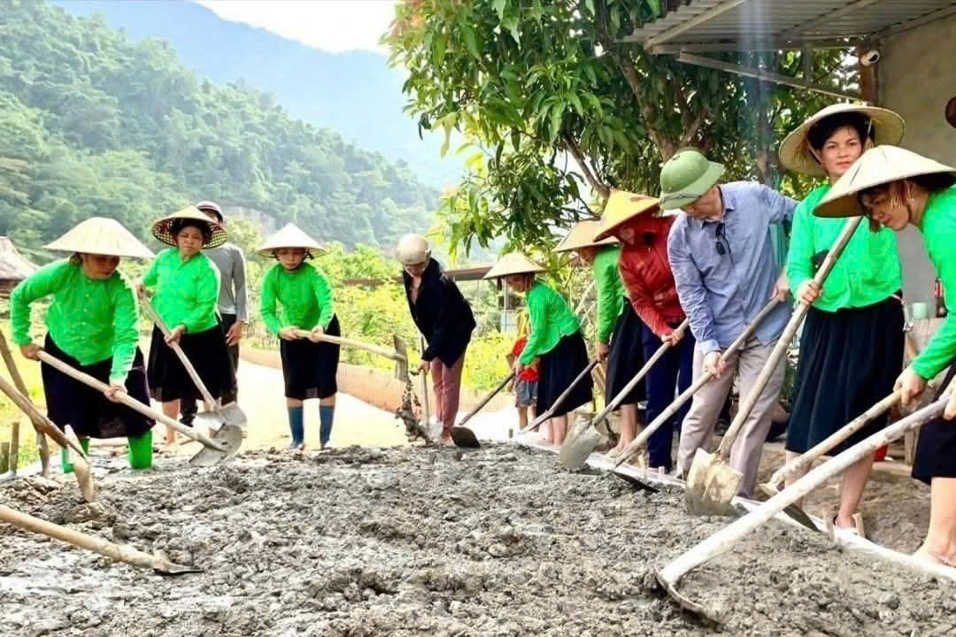 Tuyên truyền thay đổi nhận thức giúp phụ nữ Khun Há vươn lên thoát nghèo
