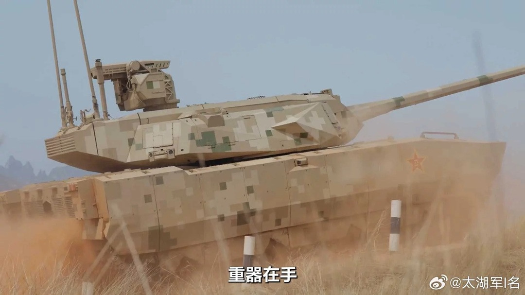 type 100_2.jpg