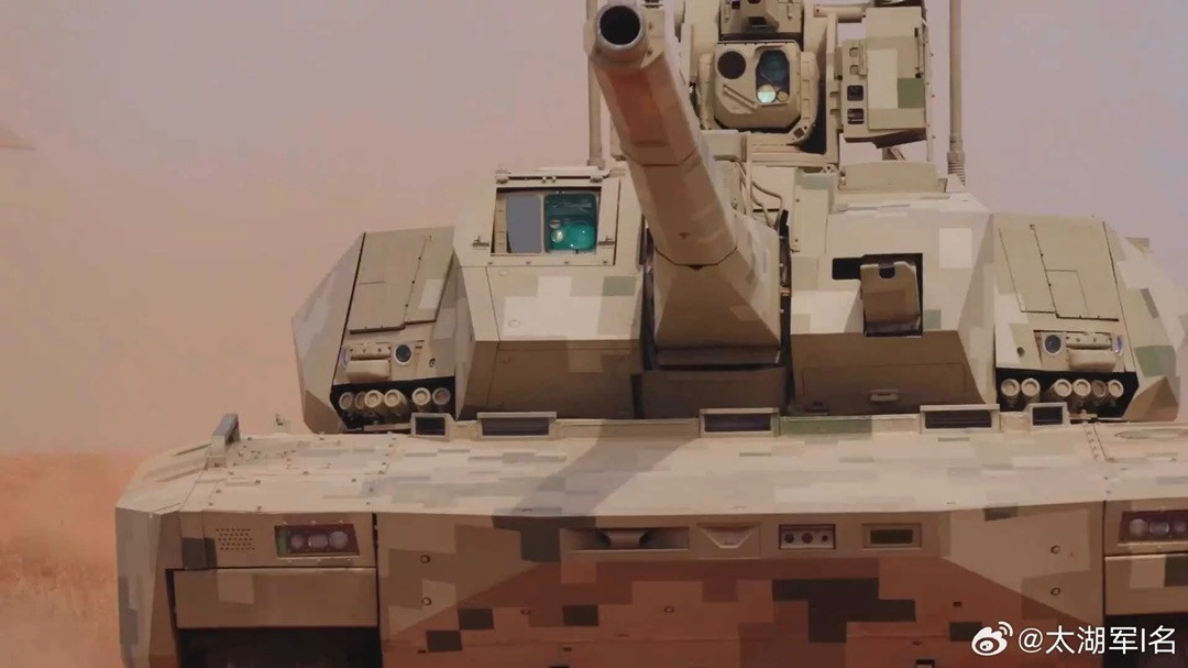 type 100_4.jpg