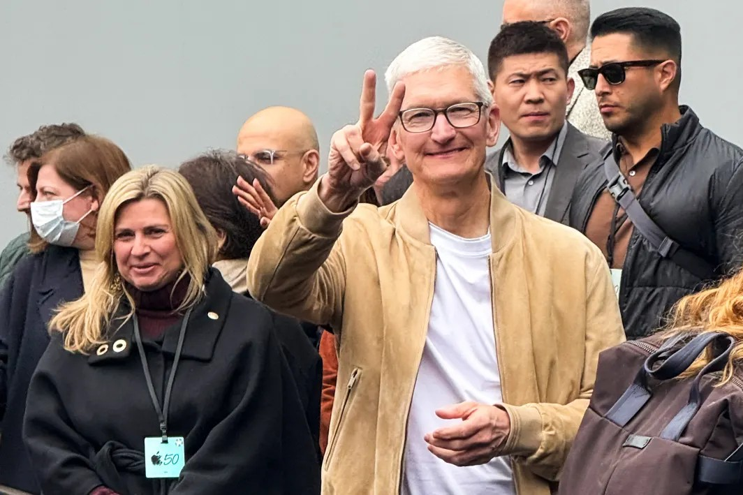 Apple bồi thường 250 triệu USD cho người dùng iPhone