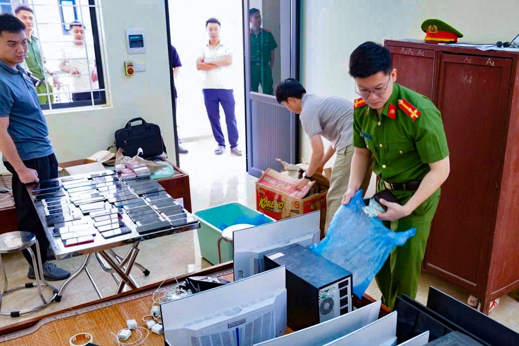 Cuộc đột kích sào huyệt lừa đảo và nhiệm vụ 'không chỉ bắt ông trùm'