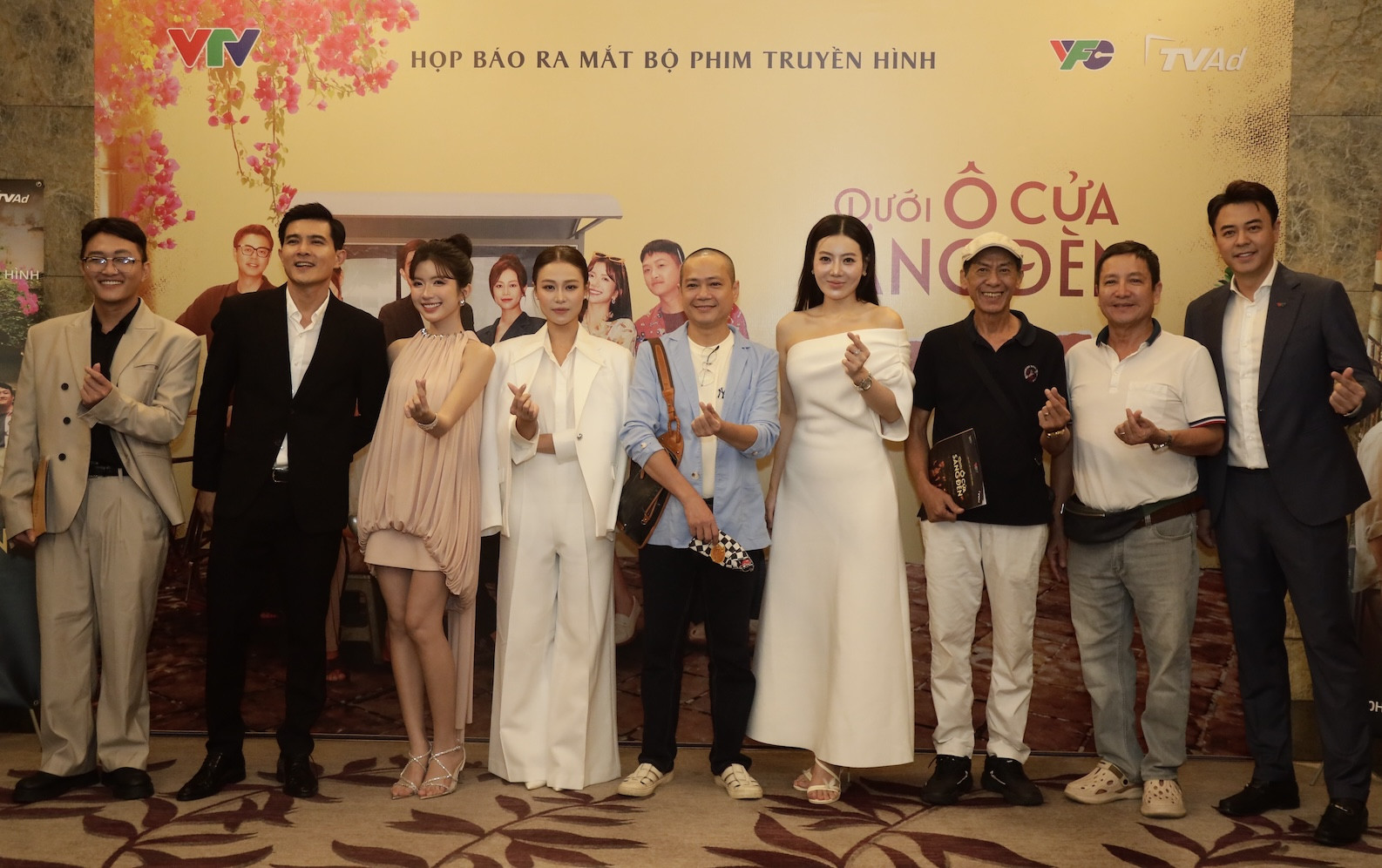 dưới ô cửa_MGL4697.JPG
