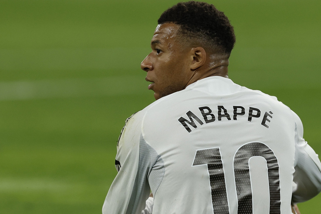 Mbappe gây bất ổn lớn phòng thay đồ: Real Madrid căng như dây đàn