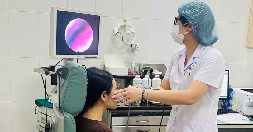 Người phụ nữ vào viện cấp cứu, dị vật gây hóc từ bánh mì pate