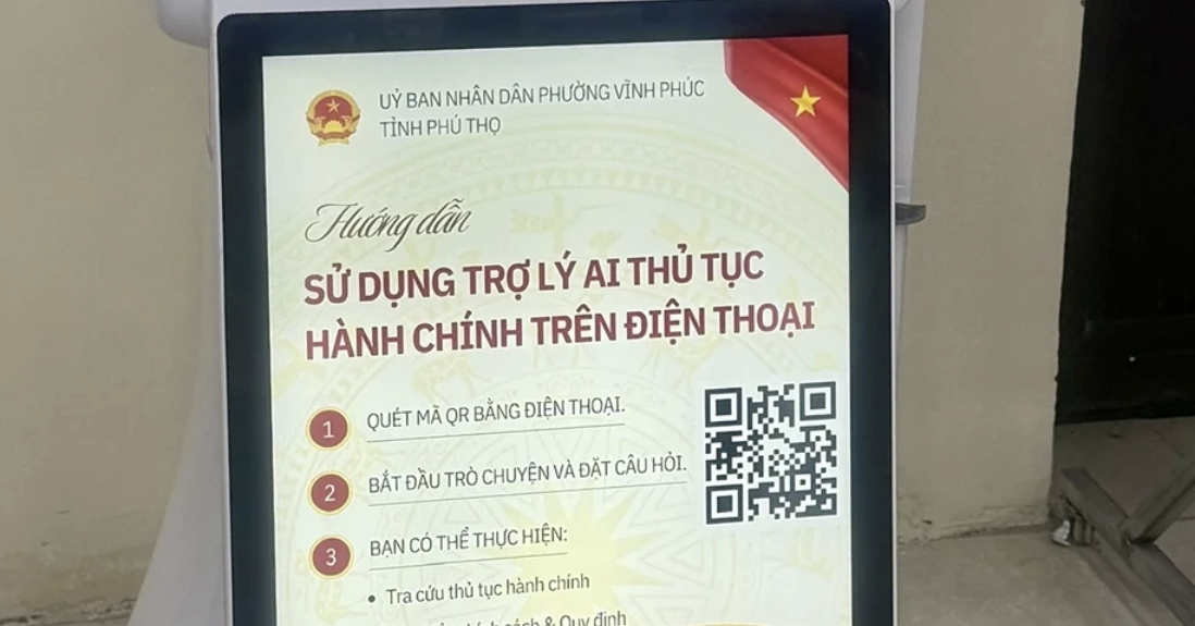Phường Vĩnh Phúc đưa robot AI vào phục vụ hành chính công