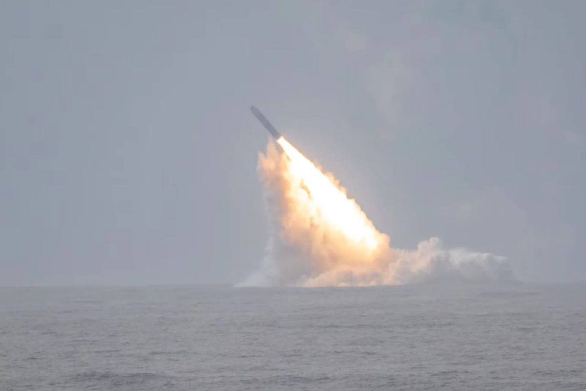 Tên lửa Trident II D5 Mỹ 3.jpg