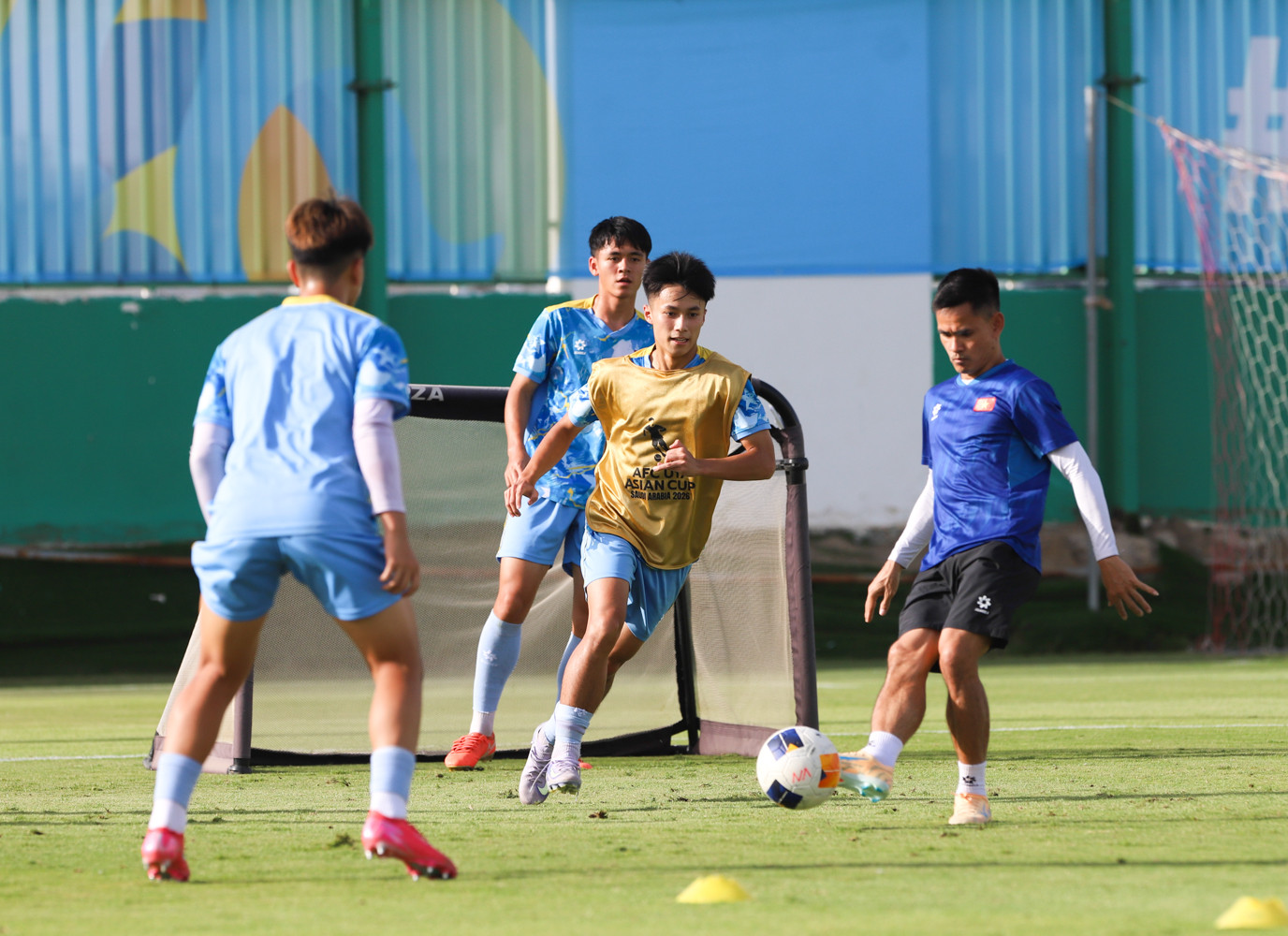 u17 viet nam 3.jpg
