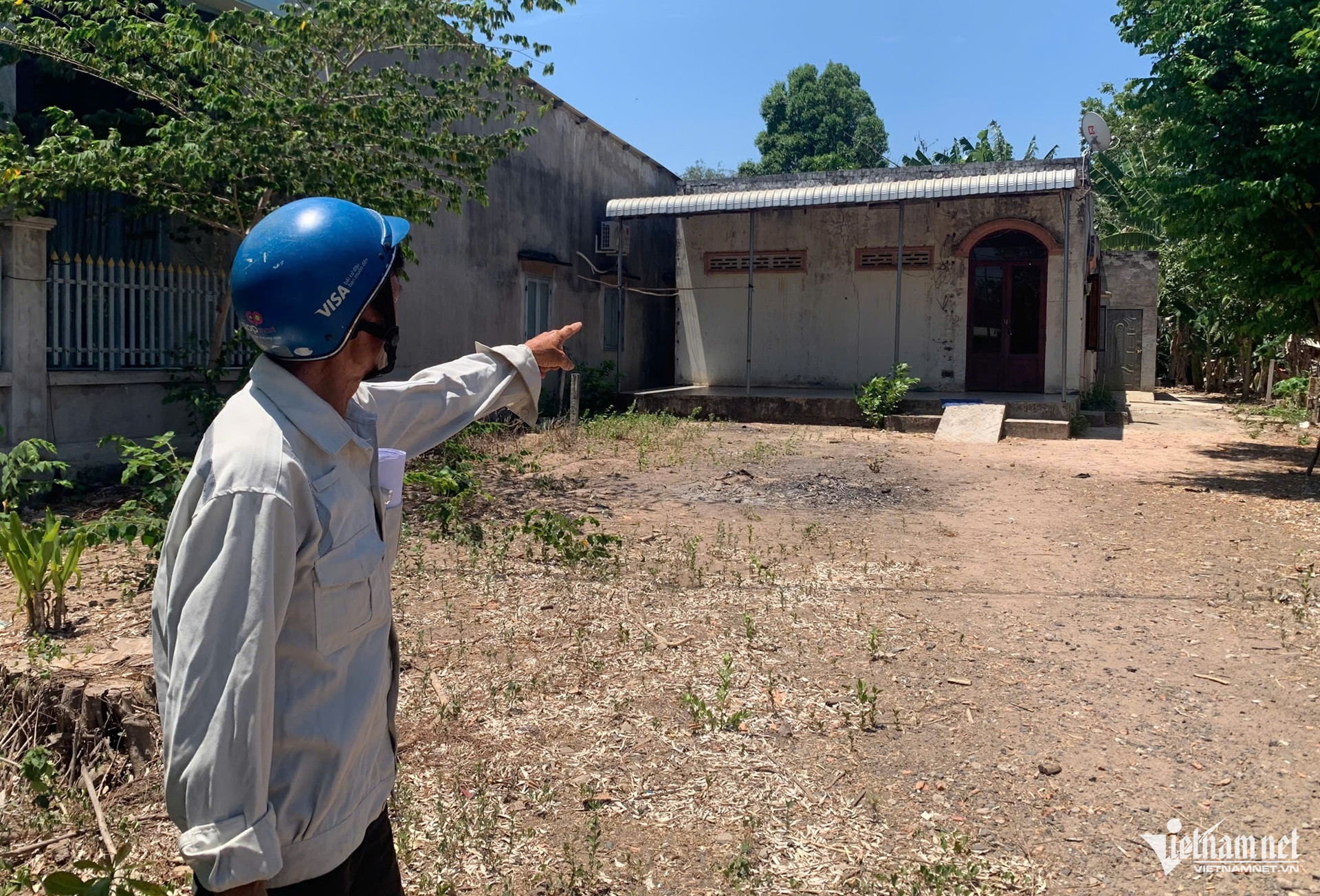 W-cháu bé 2 tuổi bị mẹ ruột và cha dượng bạo hành ở xã hòa hiệp, tphcm.jpg