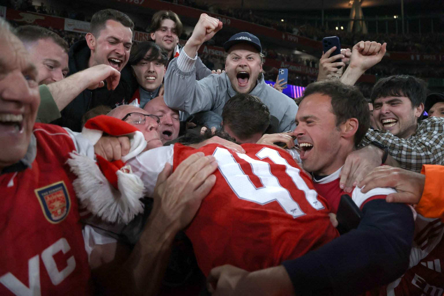www_thesun_co_uk declan rice arsenal celebrates sides 1078563884.jpg