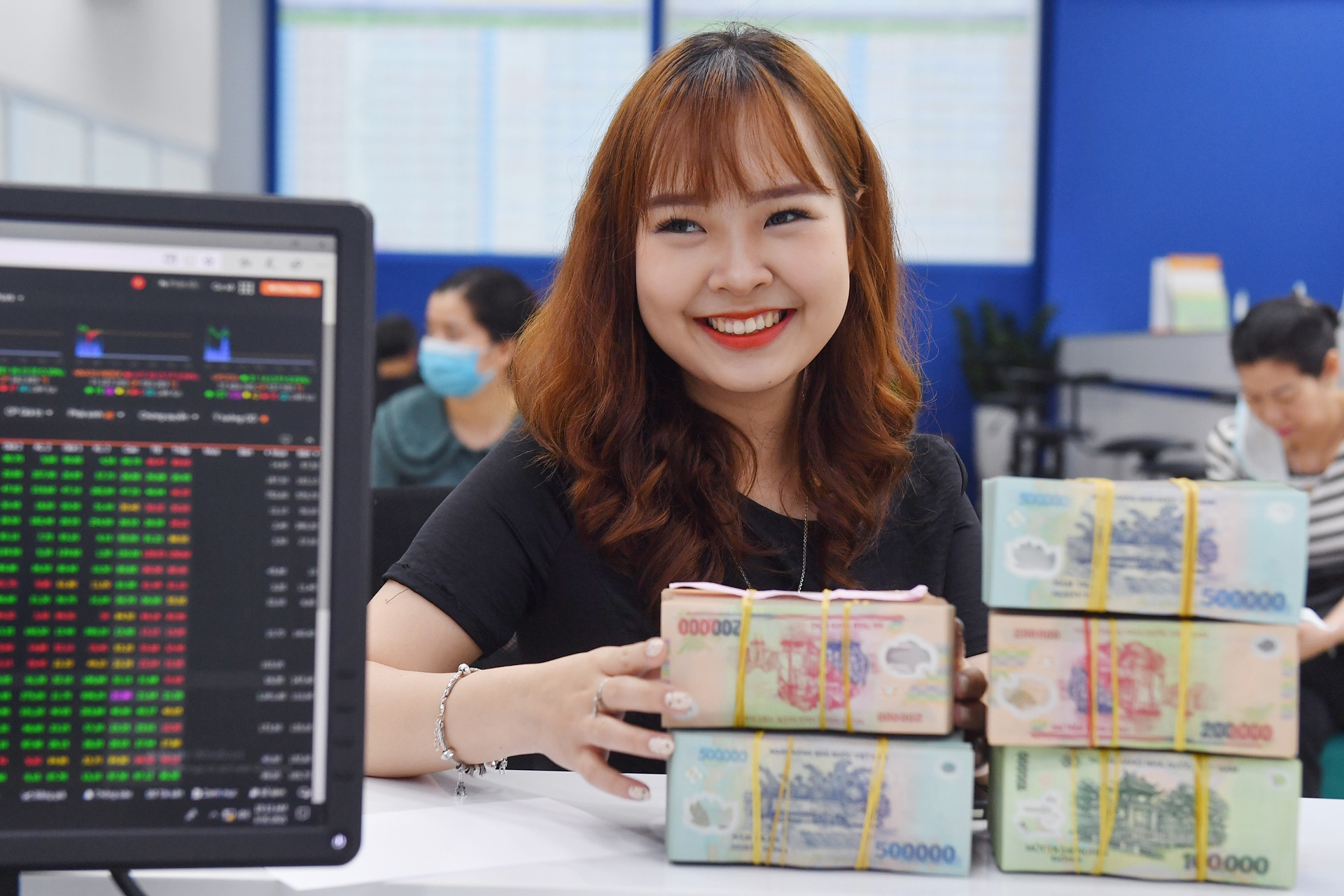 Lãi suất ngân hàng hôm nay 7/5/2026: Thanh khoản bớt nóng nhưng chưa 'dễ thở'