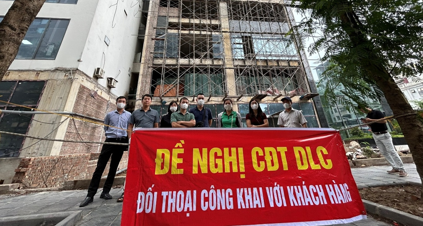 Dự án Harmony Square lùi bàn giao nhiều lần, người mua gánh áp lực thuê nhà, trả nợ vay