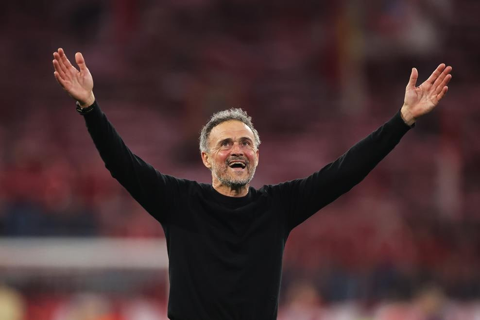 editorial_uefa_com fc_bayern_munchen_v_paris_saint germain_ _uefa_champions_league_2025_26_semi_final_second_leg (5).jpg