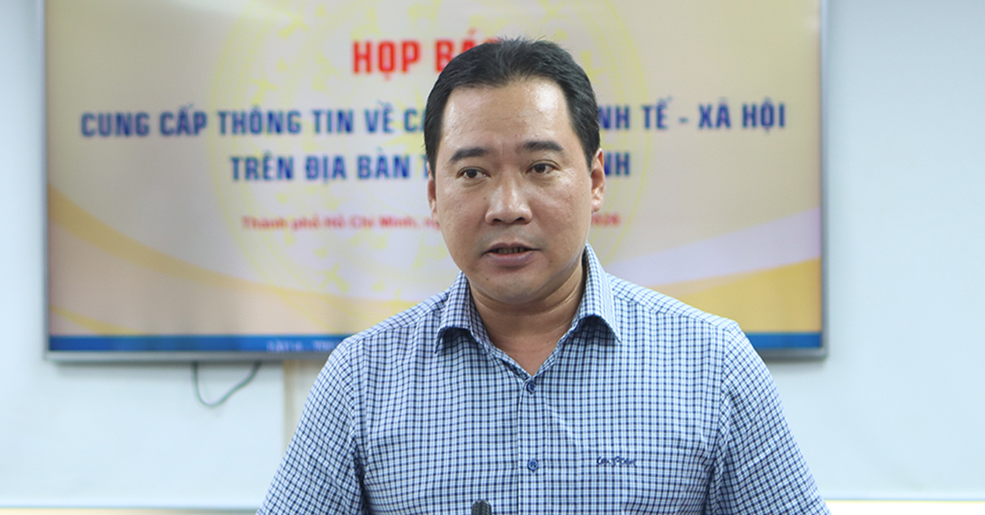 Hàng loạt tuyến đường ở TPHCM ngập sâu chỉ sau một cơn mưa, Sở Xây dựng nói gì?