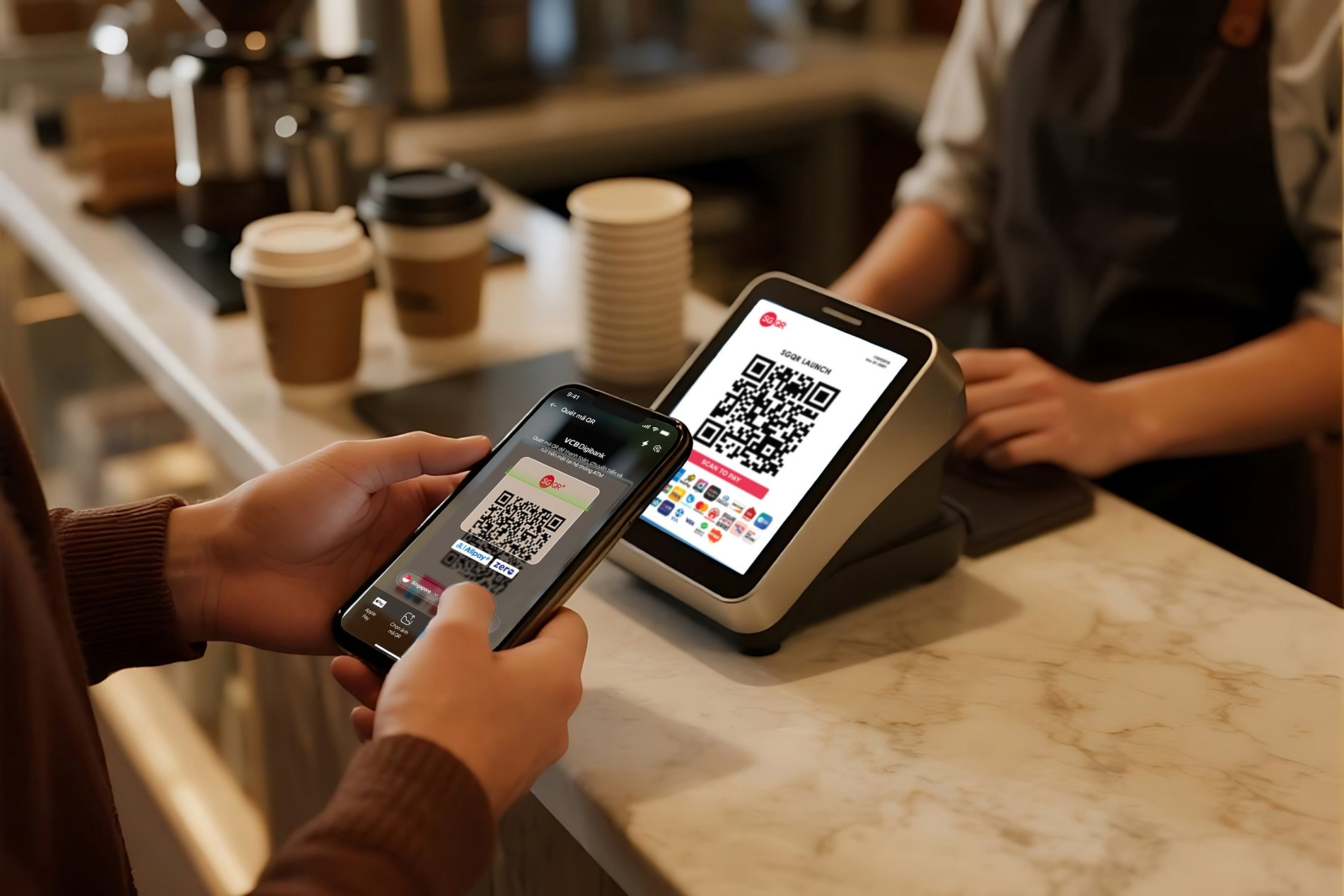 Thanh toán QR xuyên biên giới là gì? Sử dụng ra sao?