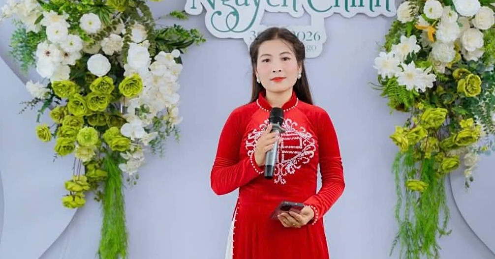 Mắc bệnh tan máu bẩm sinh, người phụ nữ gắng gượng làm MC một mình nuôi 3 con