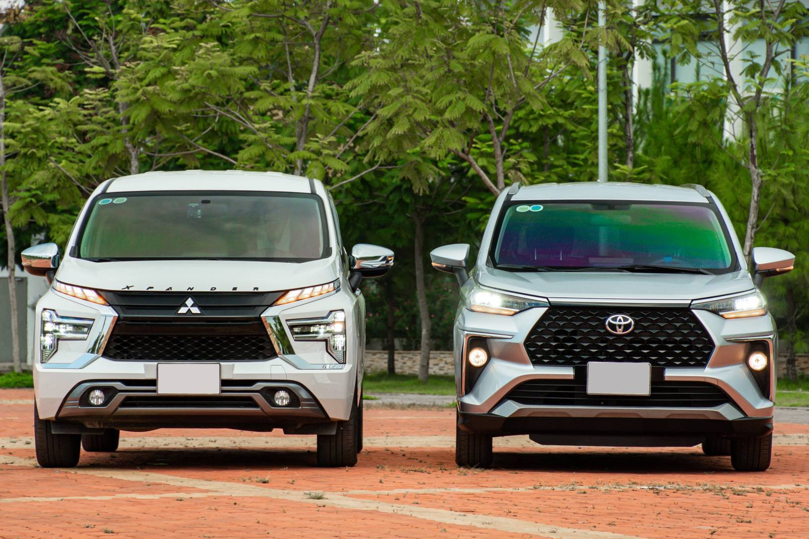 Xe MPV cỡ nhỏ đồng loạt giảm giá sâu, có mẫu ưu đãi hơn 100 triệu để hút khách