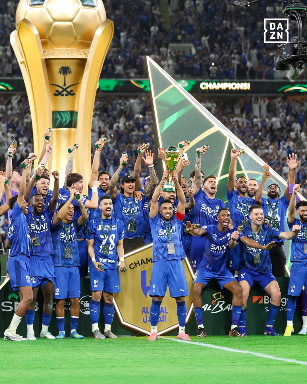https://static-images.vnncdn.net/vps_images_publish/000001/000003/2026/5/9/al-hilal-king-cup-3-110.jpg