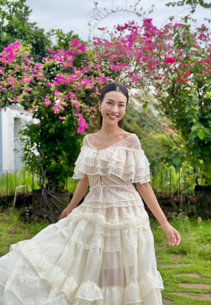 https://static-images.vnncdn.net/vps_images_publish/000001/000003/2026/5/9/batch-mc-hoang-oanh-9jpg-1769414794791-2111.jpg
