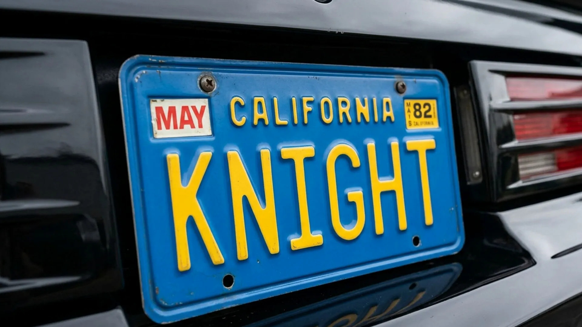 Carscoops Knight Plate.webp