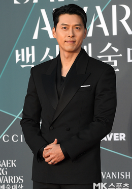 https://static-images.vnncdn.net/vps_images_publish/000001/000003/2026/5/9/cau-noi-ngot-ngao-cua-hyun-bin-khien-khan-phong-vo-oa-con-son-ye-jin-cuoi-tit-mat-493.png