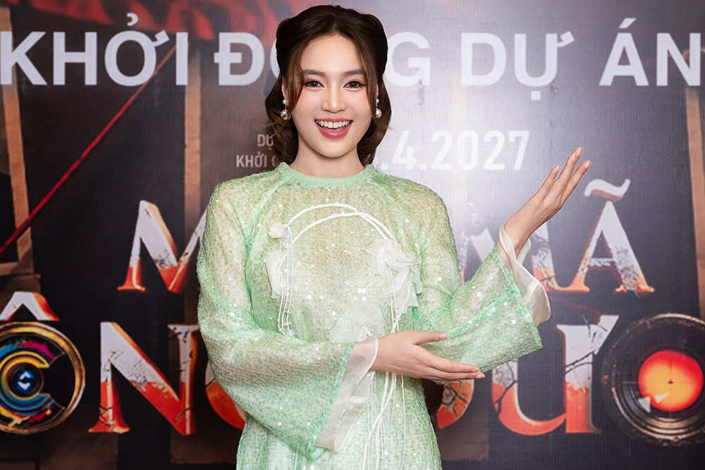 Diễn viên Ninh Dương Lan Ngọc phủ nhận được ưu ái nhờ có cha làm công an