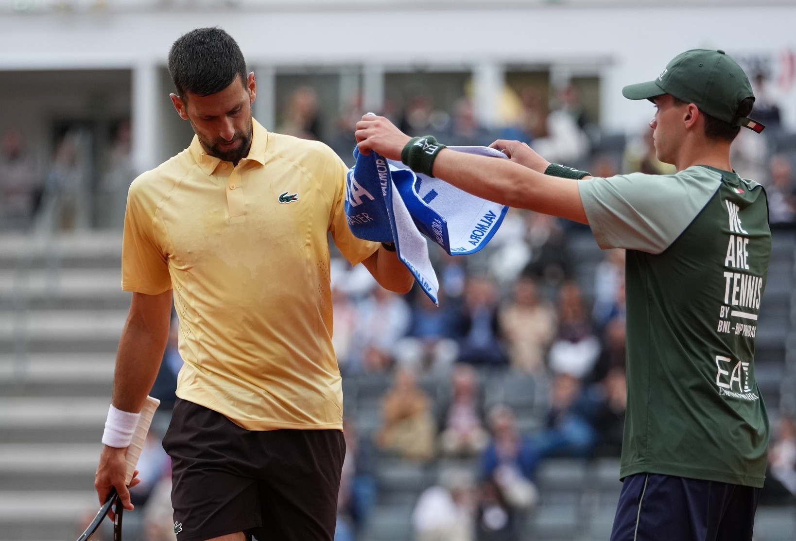 Djokovic thua sốc tay vợt hạng 79 thế giới ở Rome