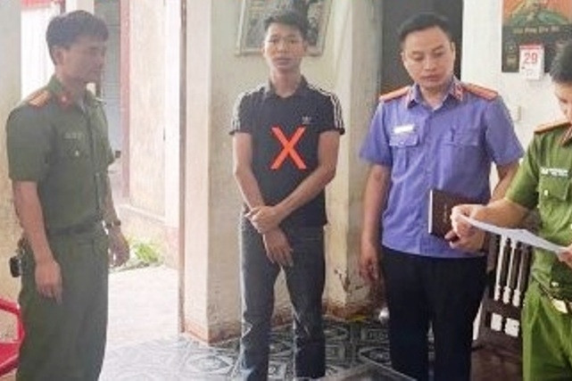  Khởi tố người đàn ông sản xuất mỹ phẩm tại trang trại chăn nuôi ở Ninh Bình 